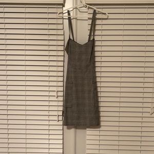 Black and white checkered dress | M12